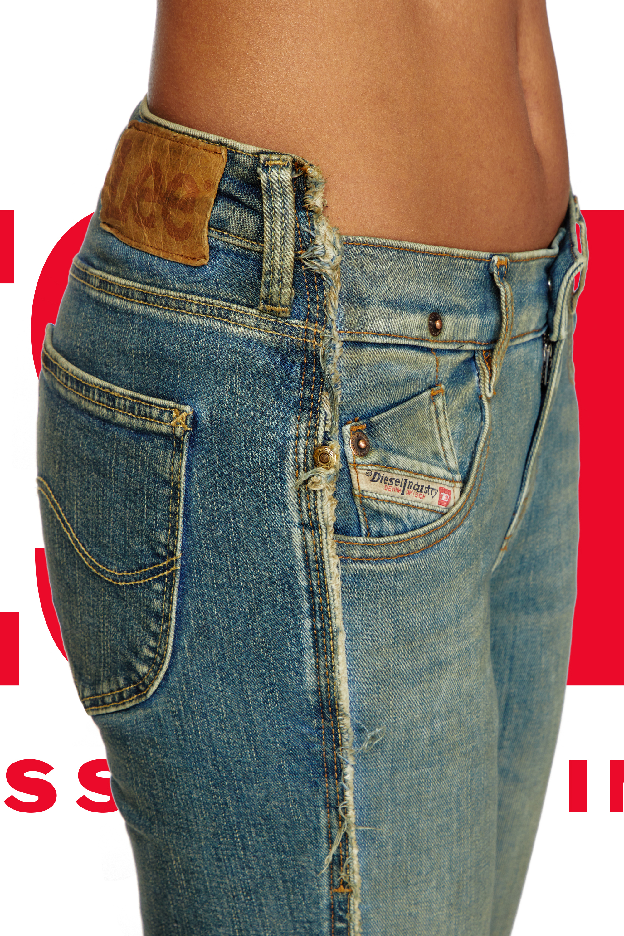 Diesel - Regular Jeans Dieseloves 01 09N01 Femme, Bleu Foncé - Image 1