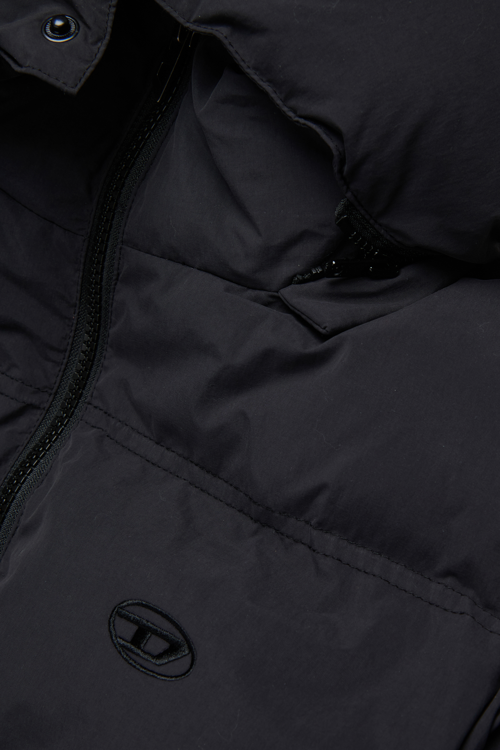 Diesel - JWRAVEELLONG, Veste longue en nylon avec capuche Mixte in Noir - 4