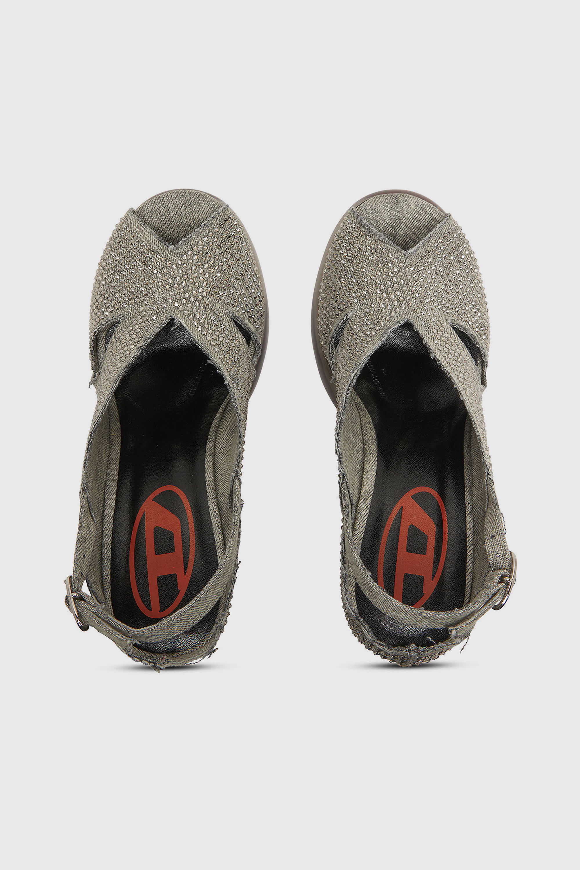 Diesel - D-LAKE PLATFORM SDL, D-Lake-Sandales &agrave; plateforme en denim cristallis&eacute; et plexiglas Femme in Gris - 4
