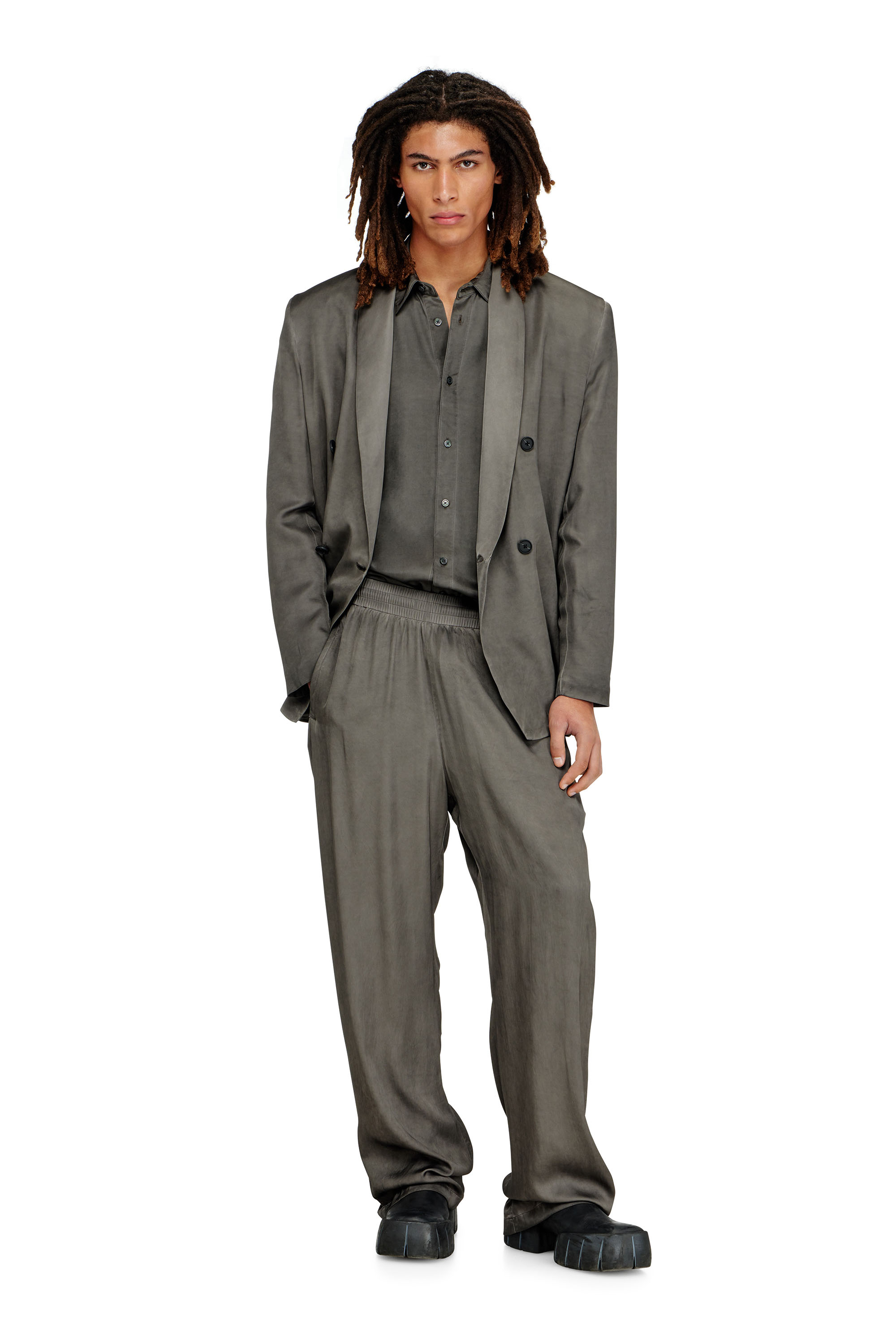 Diesel - P-THECK-ALBG, Pantalon de surv&ecirc;tement en viscose fluide trait&eacute;e Homme in Gris - 1