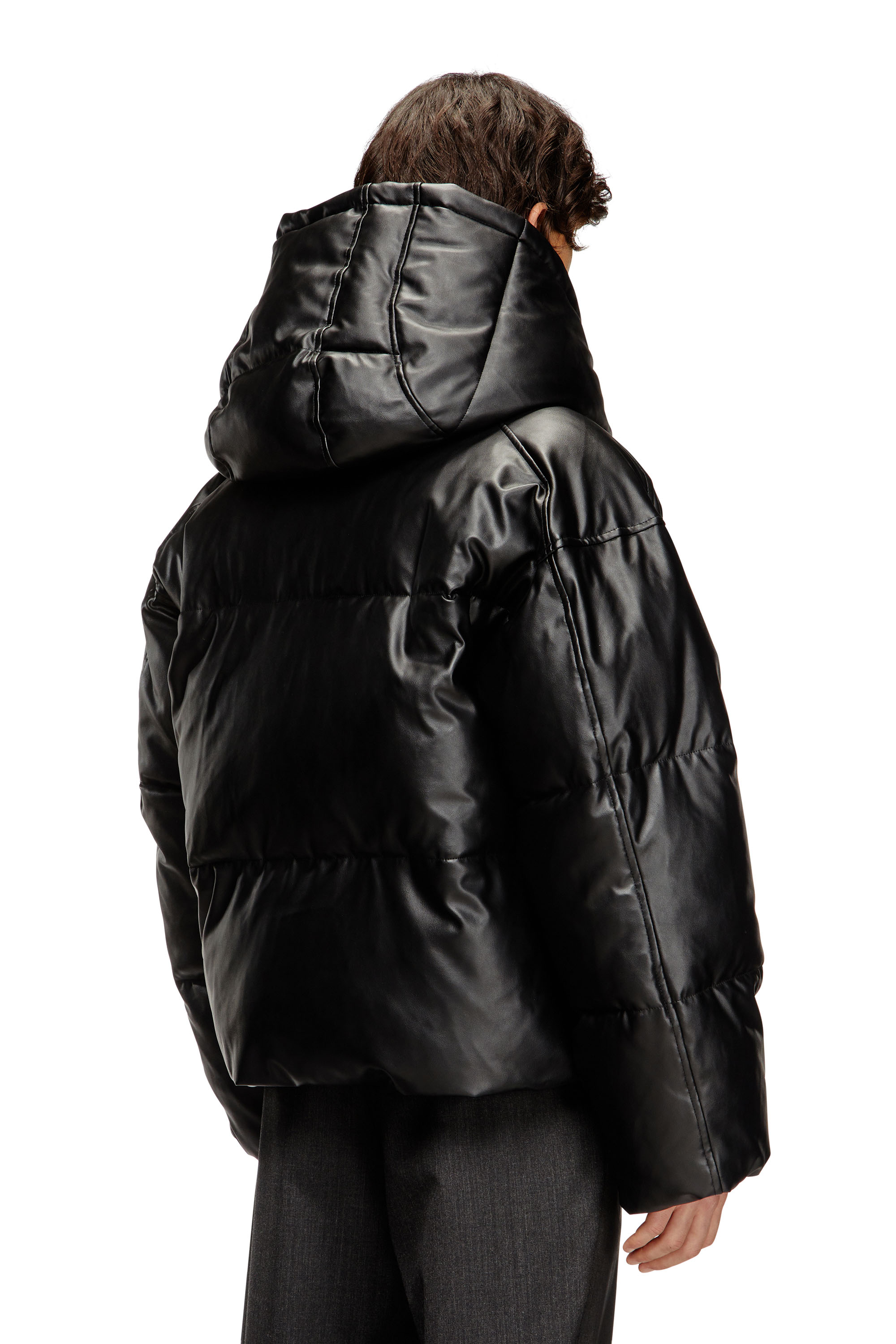 Diesel - W-MYLEY, Veste matelassée à capuche en tissu enduit Homme in Noir - 4