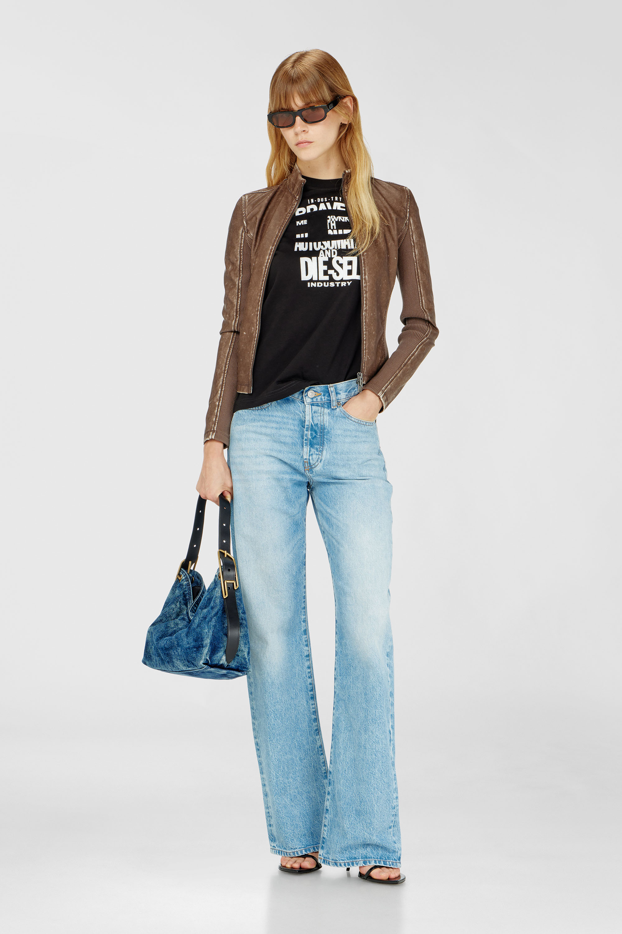Diesel - T-REG-ZAL-V2, T-shirt en coton avec imprim&eacute; graphique Femme in Noir - 2