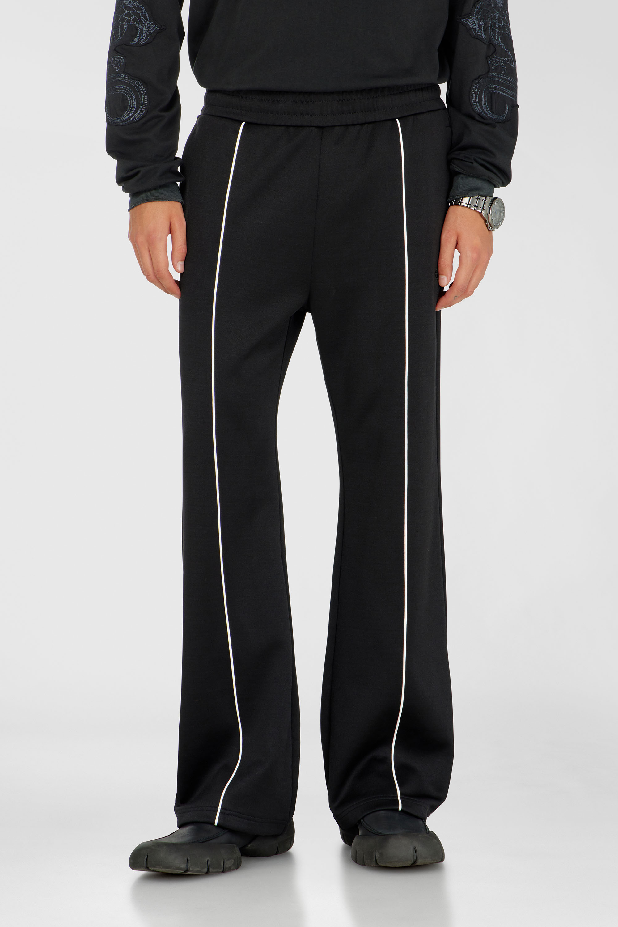 Diesel - P-LOCKING-DO, Pantalon avec passepoil contrastant Homme in Noir - 1