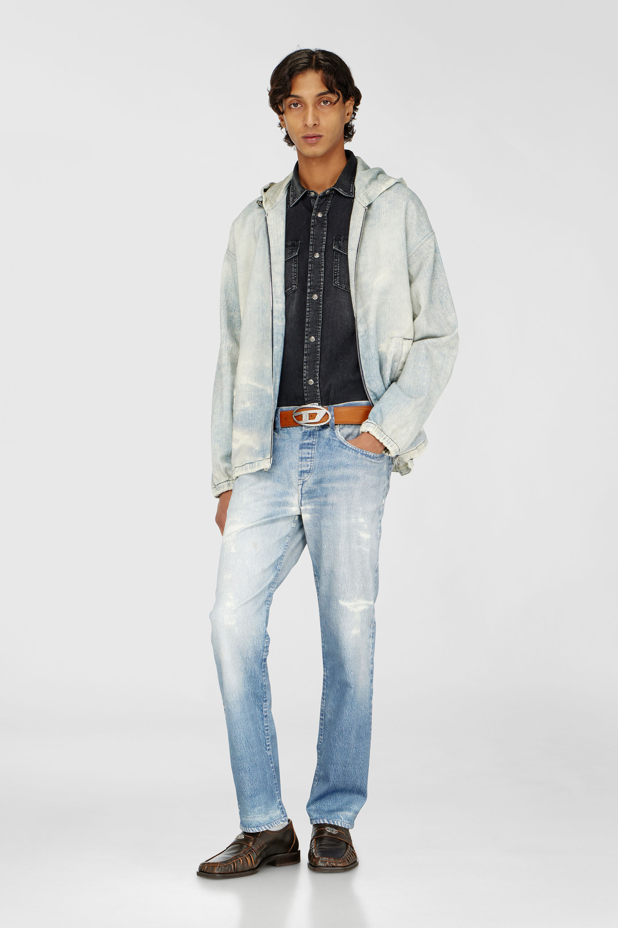 Diesel - D-WYNNY JOGG, Hooded JoggJeans veste effet trompe-l&rsquo;&oelig;il Homme in Bleu - 1