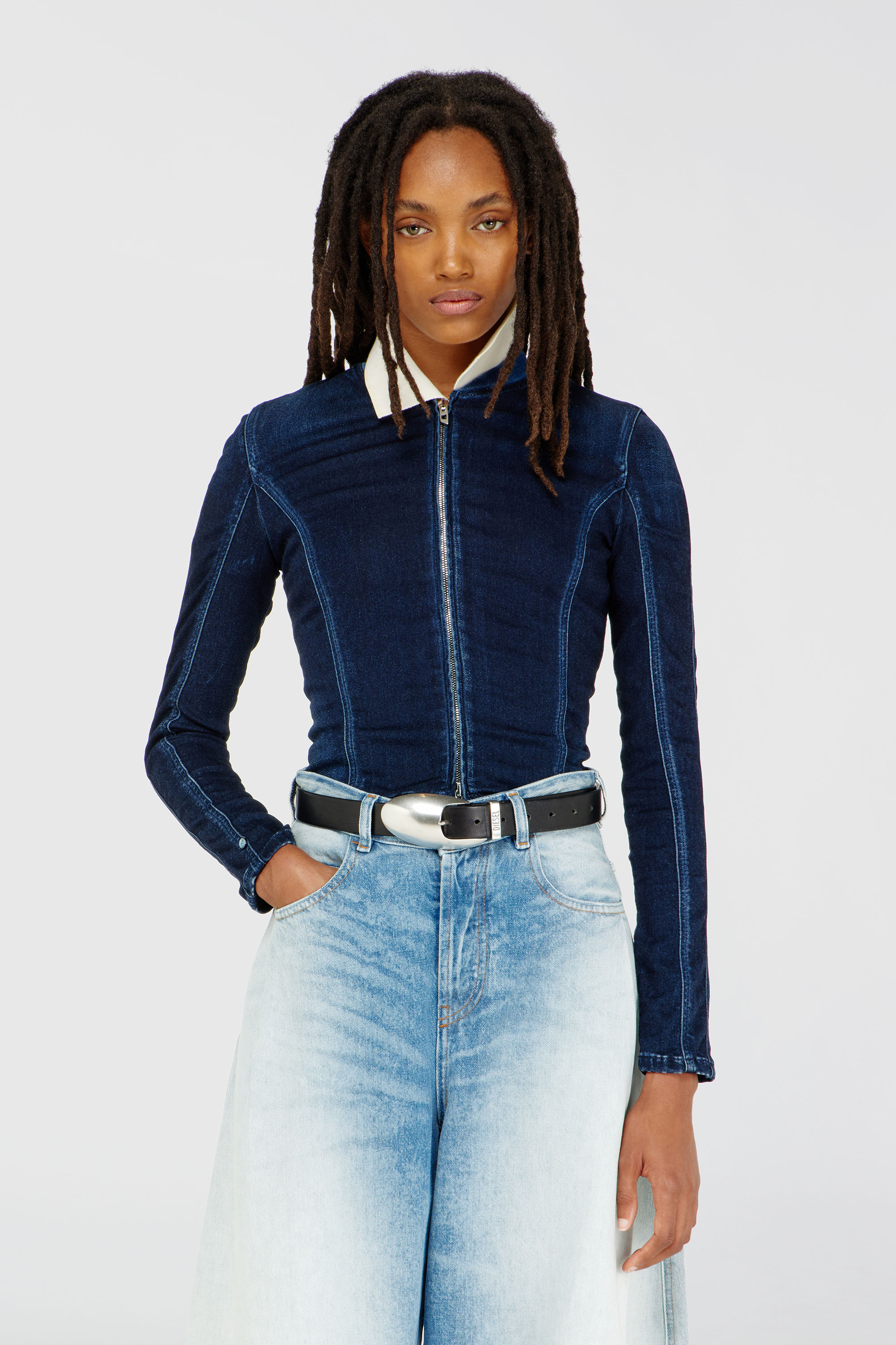 Diesel - DE-GARY-D JOGG, Veste courte en JoggJeans Femme in Bleu - 3