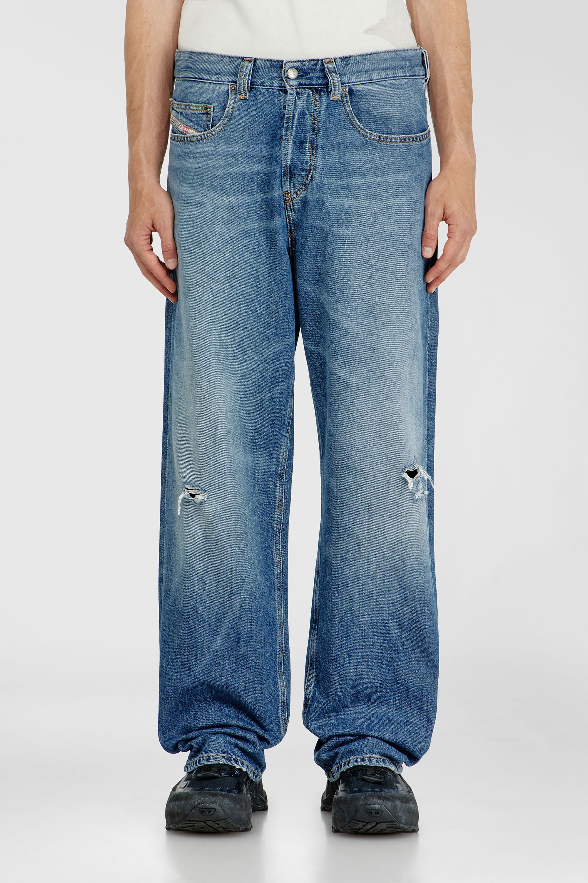 Diesel - Relaxed Jeans 2001 D-Macro 09P61 Homme, Bleu moyen - Image 1