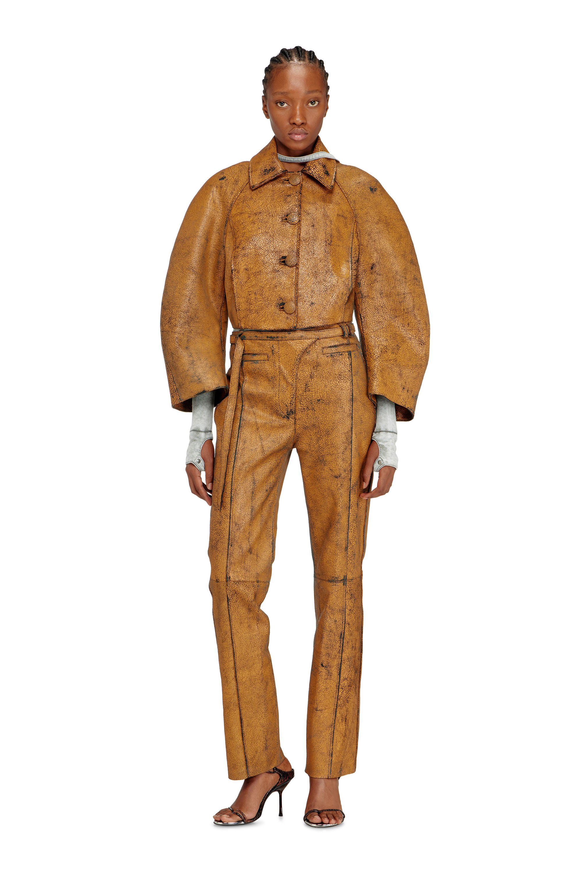 Diesel - L-RAYA, Veste cocon courte en cuir craquel&eacute; Femme in ToBeDefined - 1