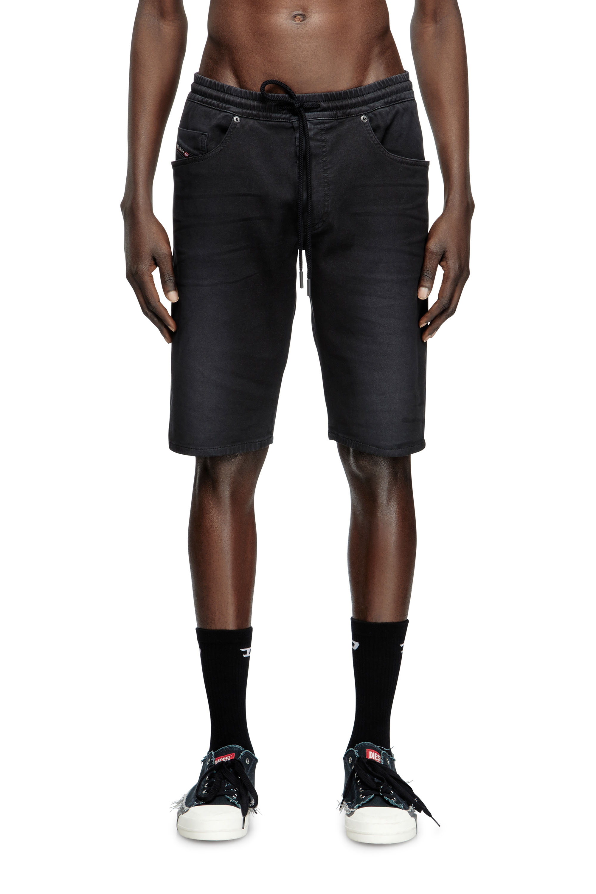 Diesel - 2033 D-KROOLEY-SHORT JOGG, Short chino en JoggJeans Homme in Noir - 3