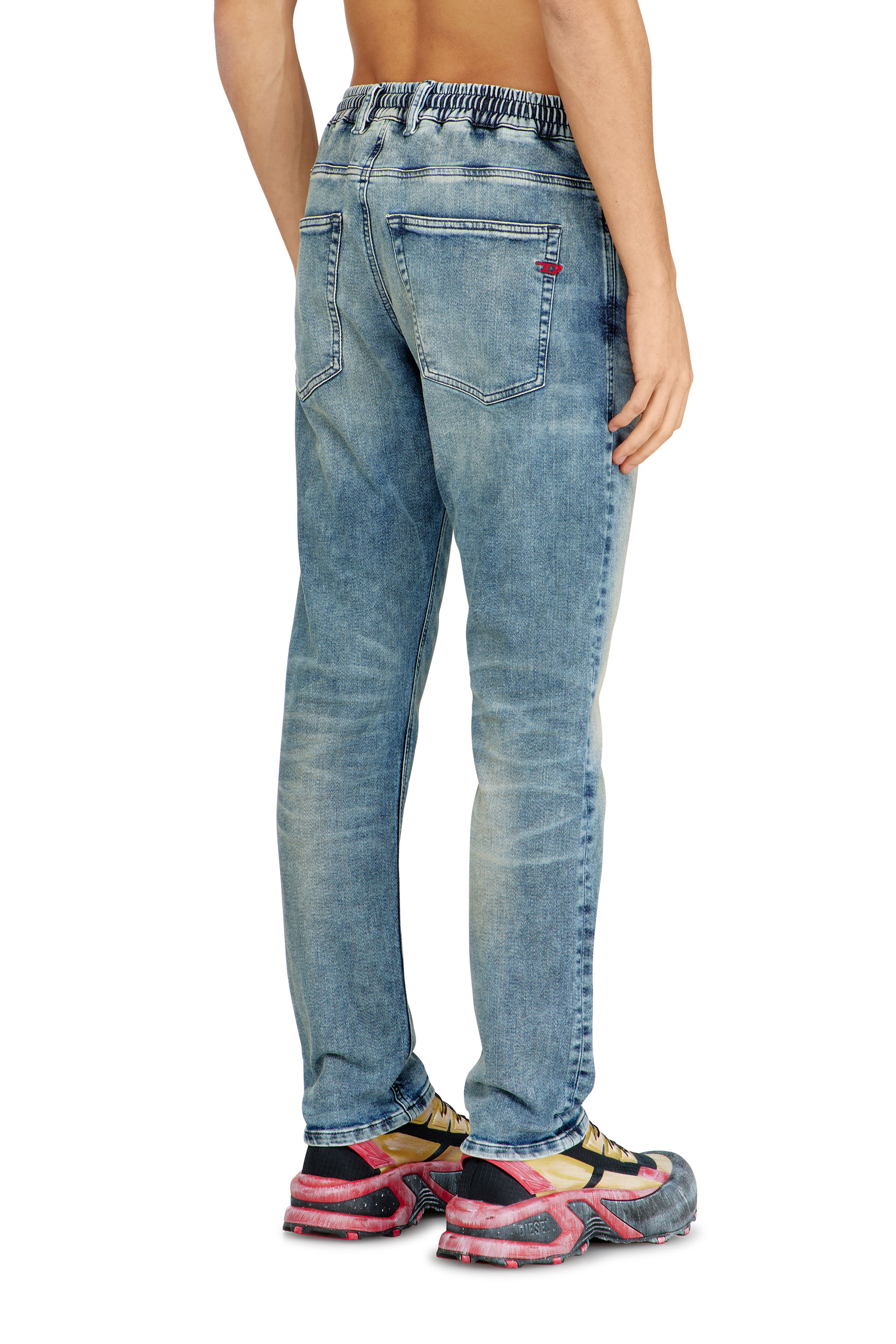 Diesel - Regular 2032 D-Krooley Joggjeans&reg; 09N63 Homme, Bleu Clair - Image 4