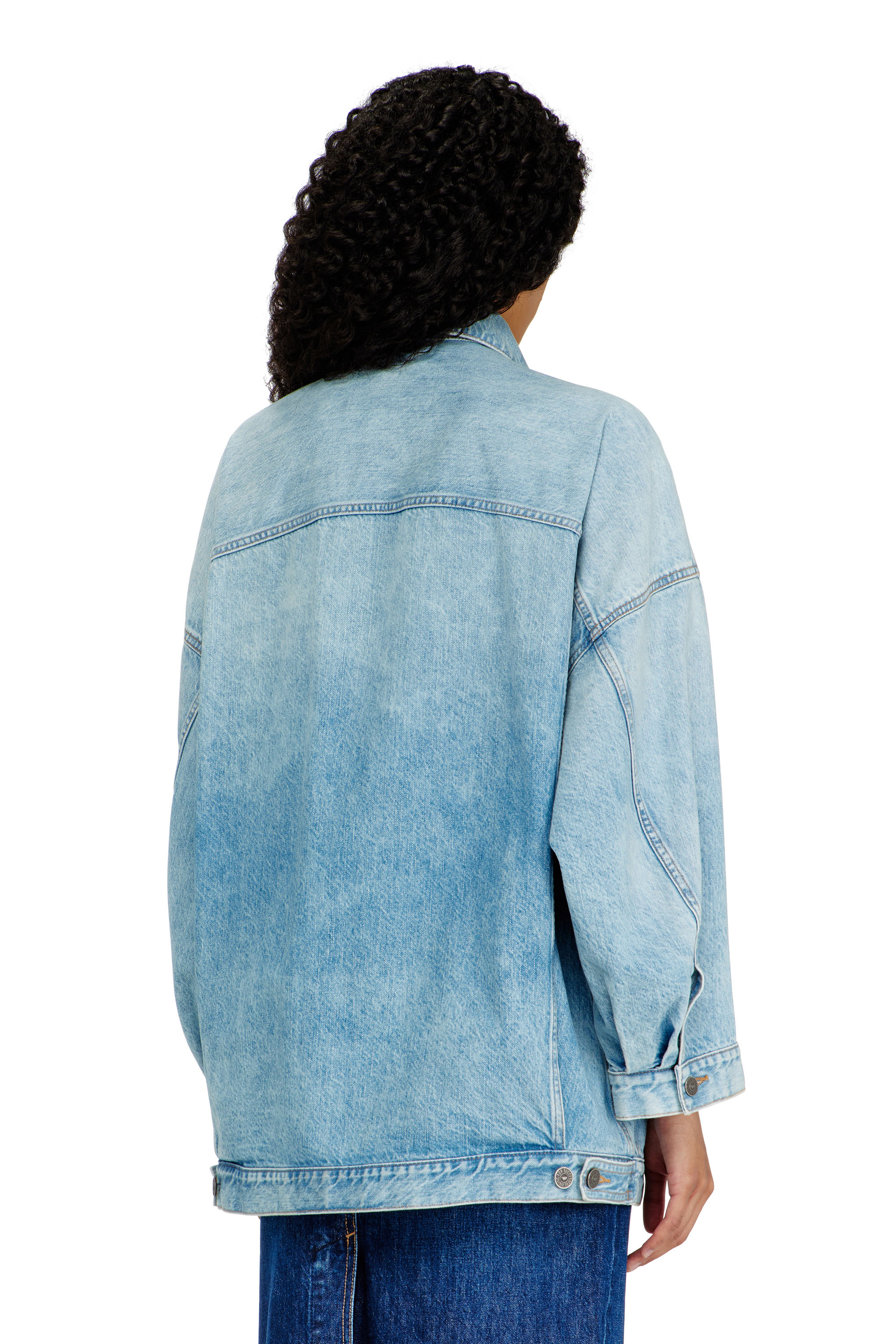 Diesel - DE-LIN, Veste workwear en denim oversized Femme in Bleu - 4