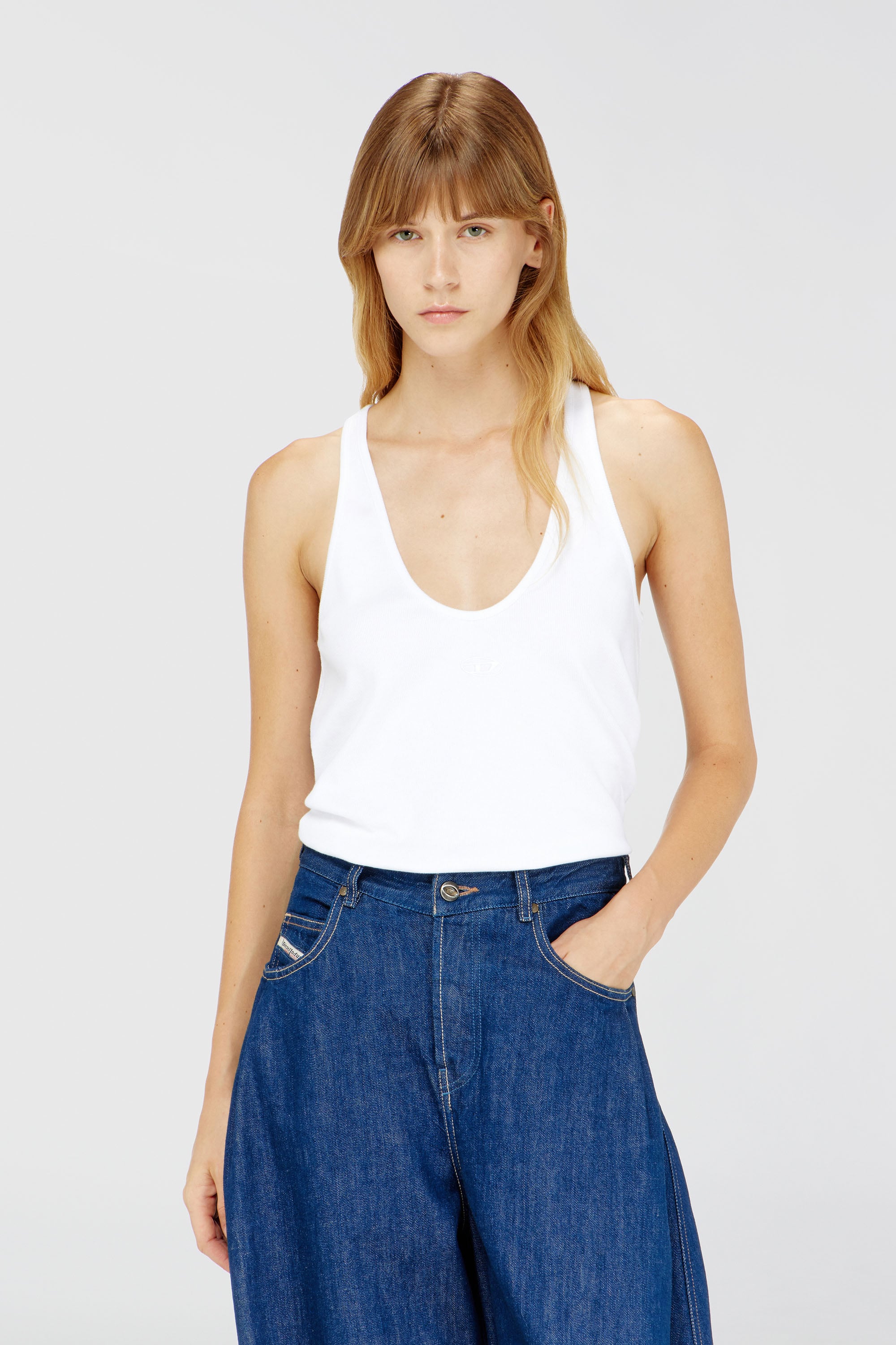 Diesel - T-IPSYA-LKDS, D&eacute;bardeur c&ocirc;tel&eacute; avec Oval D Femme in Blanc - 1