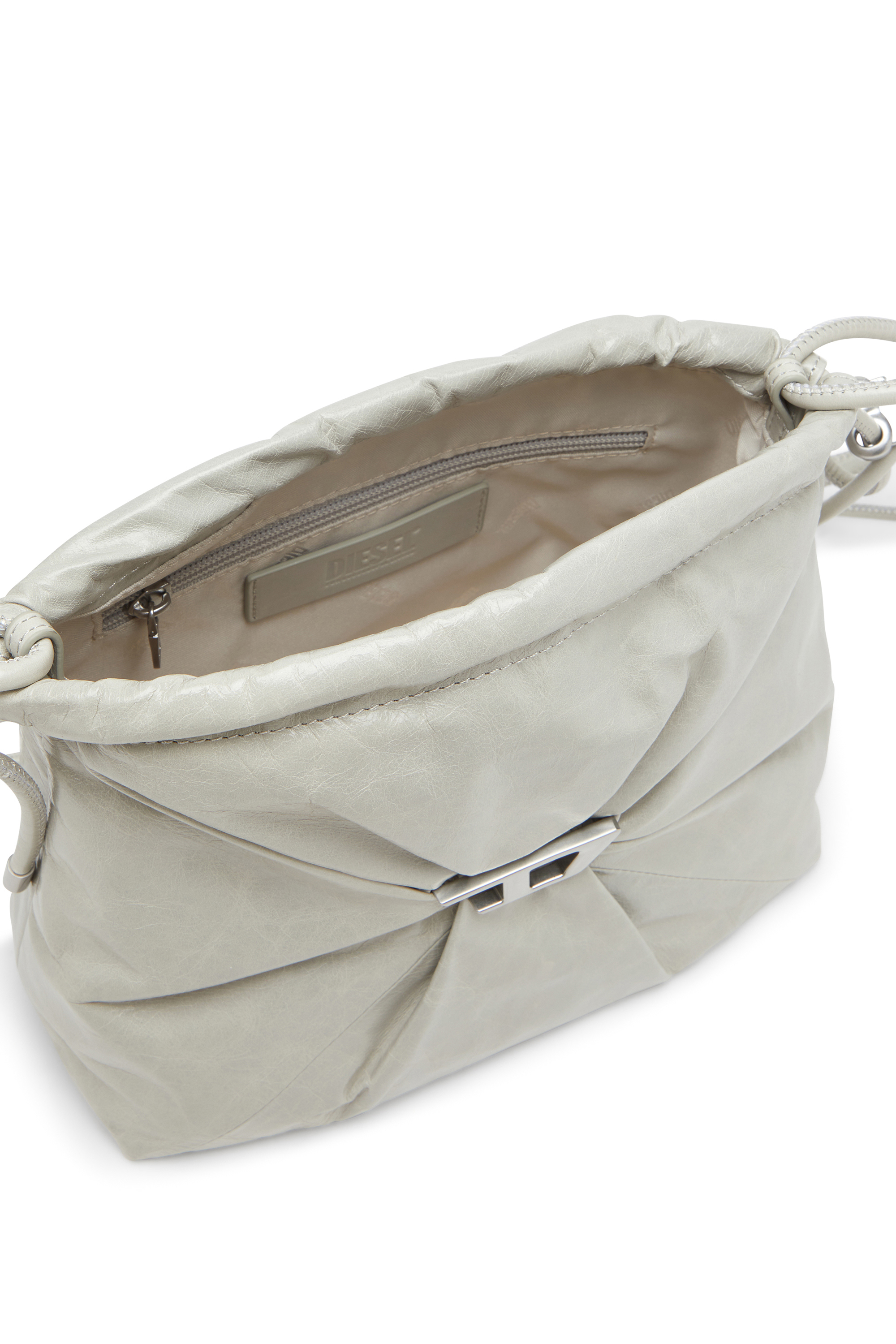 Diesel - SCRUNCH-D BUCKET, Scrunch-D-Sac seau en cuir froissé et brillant Femme in Blanc - 4