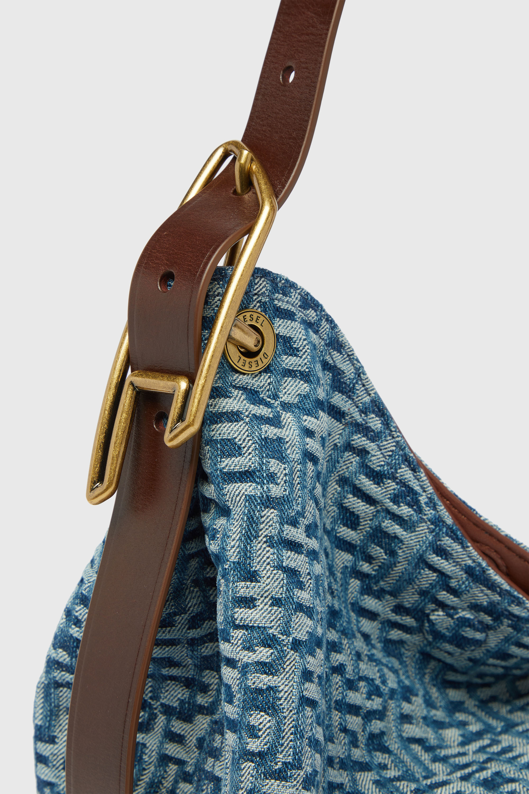 Diesel - D-LINE HOBO S, D-Line Sac port&eacute; &eacute;paule en denim monogramm&eacute; Femme in Bleu - 6