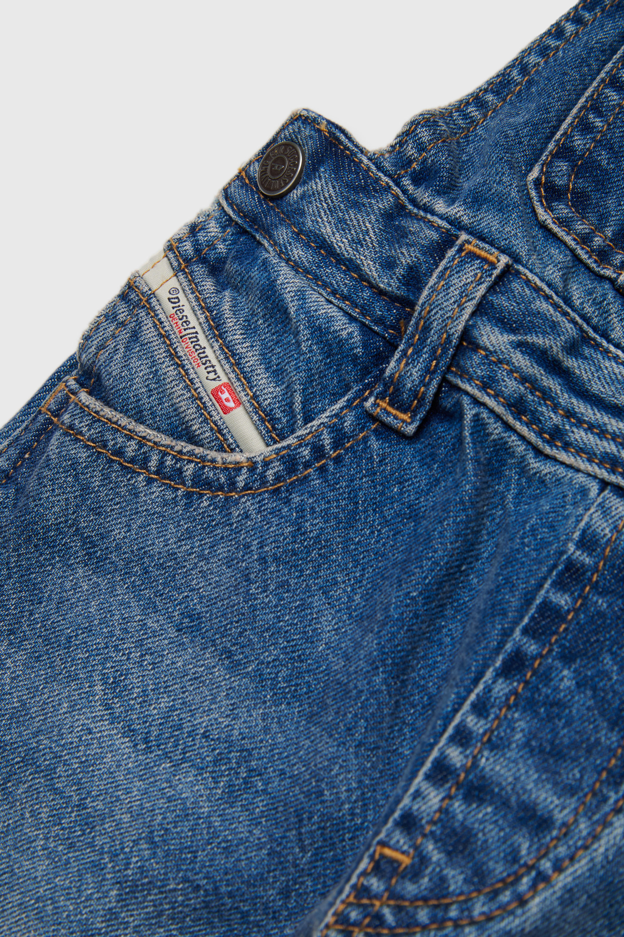 Diesel - JARYB, Salopette en denim avec broderie logo Mixte in Bleu - 4
