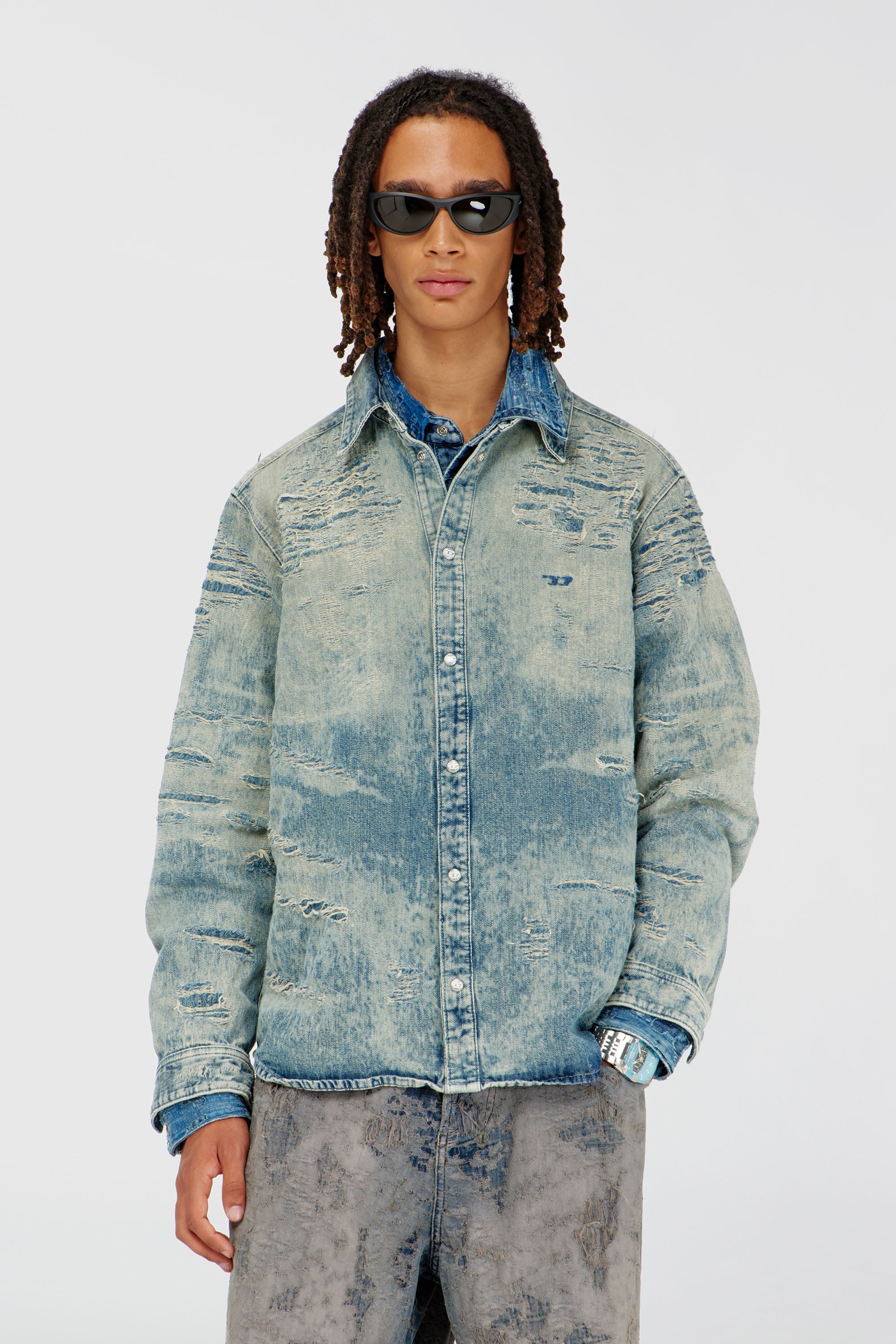 Diesel - D-SIMPLY, Chemise en denim jacquard effet us&eacute; Homme in Bleu - 1