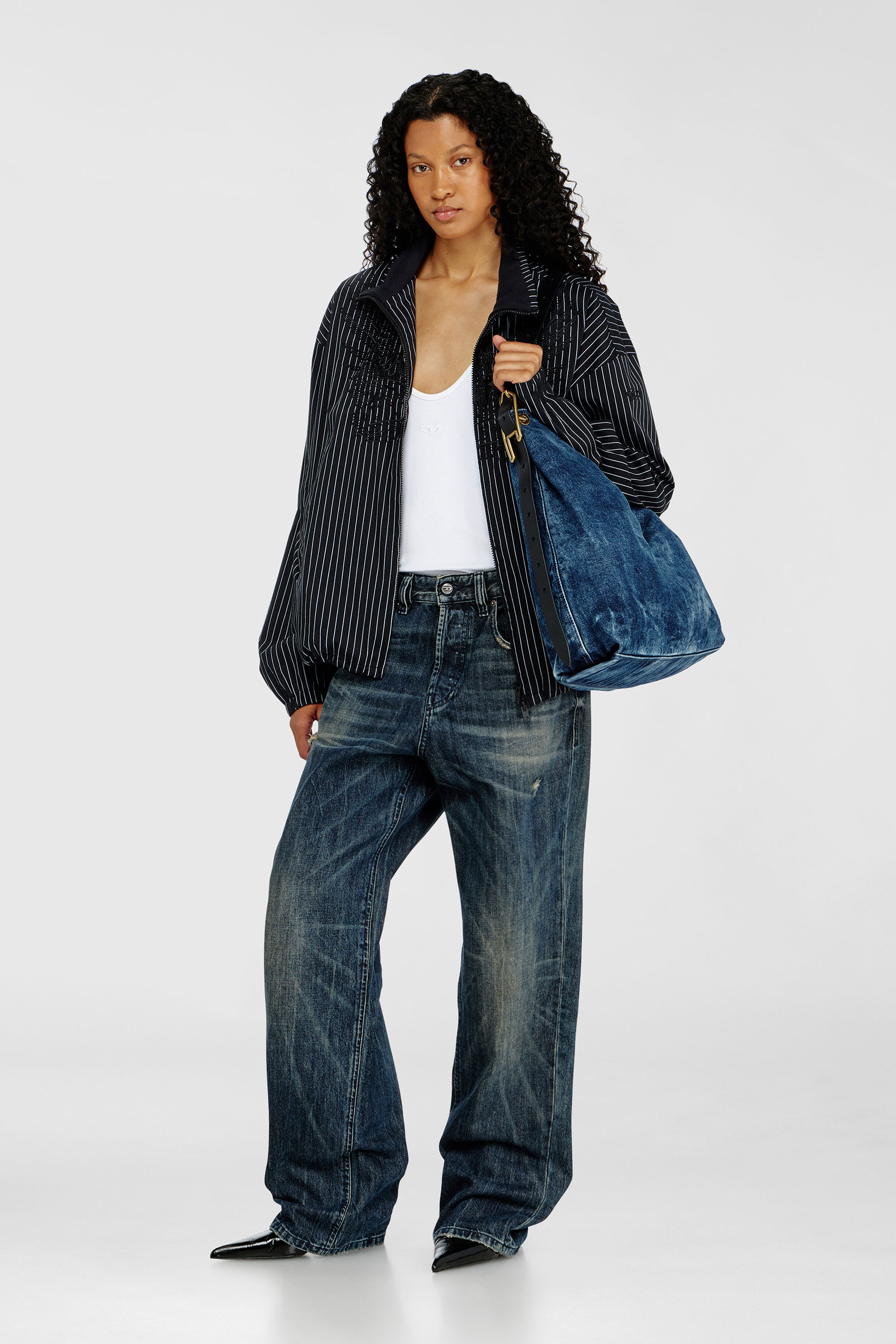 Diesel - D-LINE HOBO L, D-Line-Sac hobo en denim Femme in Bleu - 1