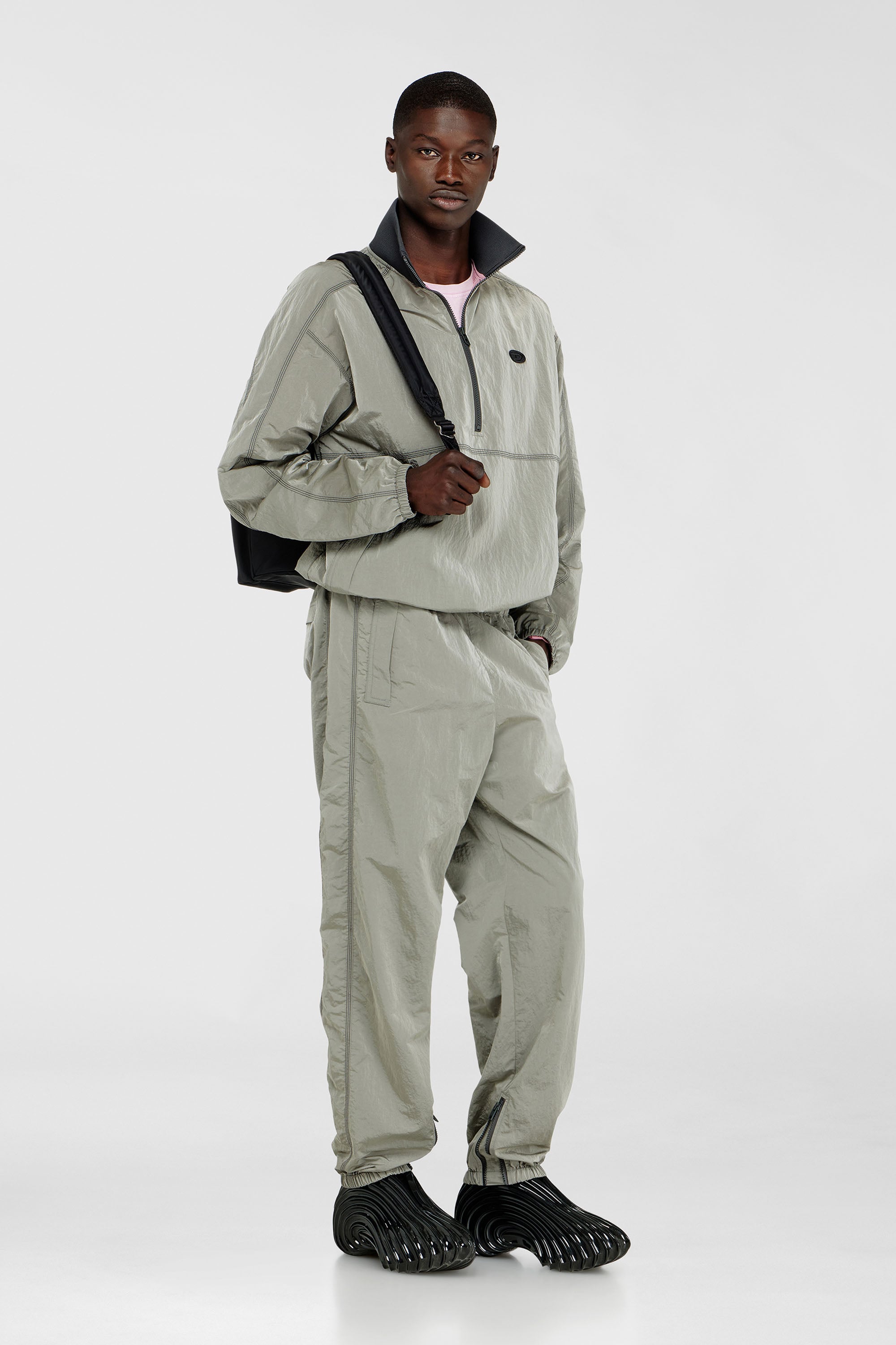 Diesel - J-ANOK, Veste en nylon &agrave; effet froiss&eacute; Homme in Gris - 2