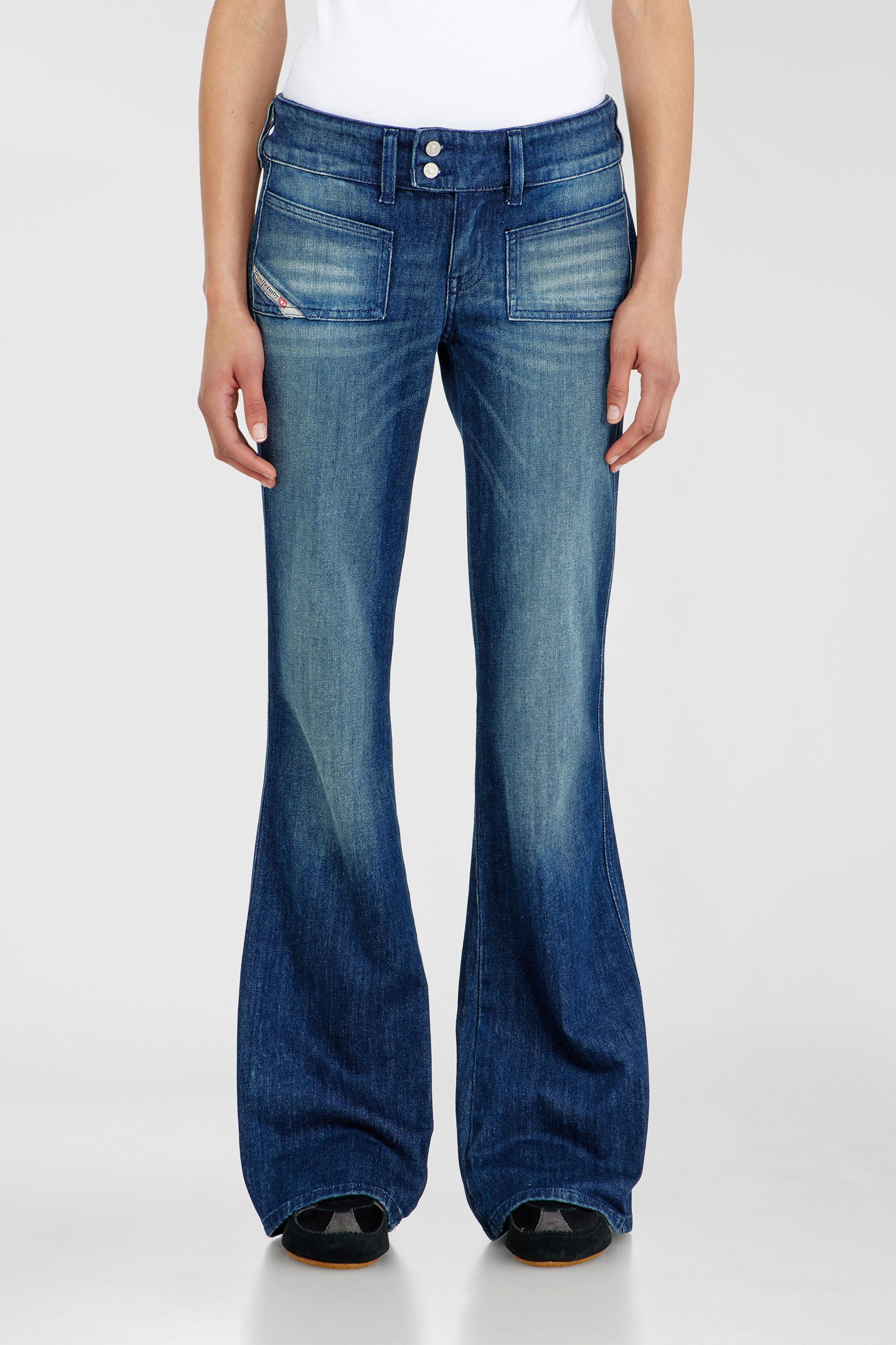 Diesel - Bootcut Jeans D-Hush 0KBBR Femme, Bleu Fonc&eacute; - Image 4