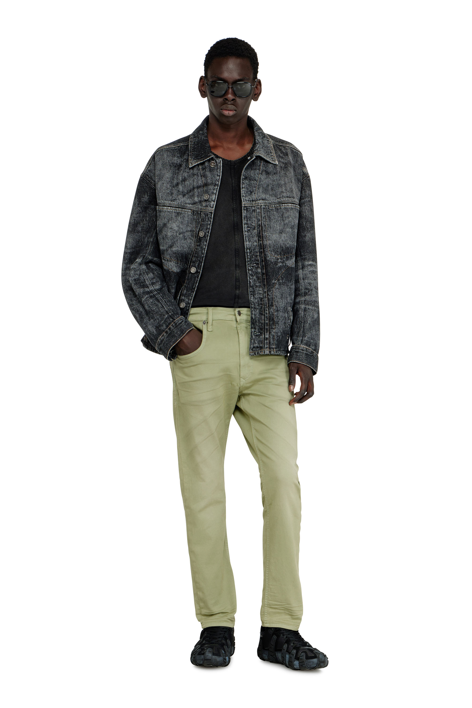 Diesel - Regular 2032 D-Krooley-BW Joggjeans&reg; 0670M Homme, Beige - Image 1