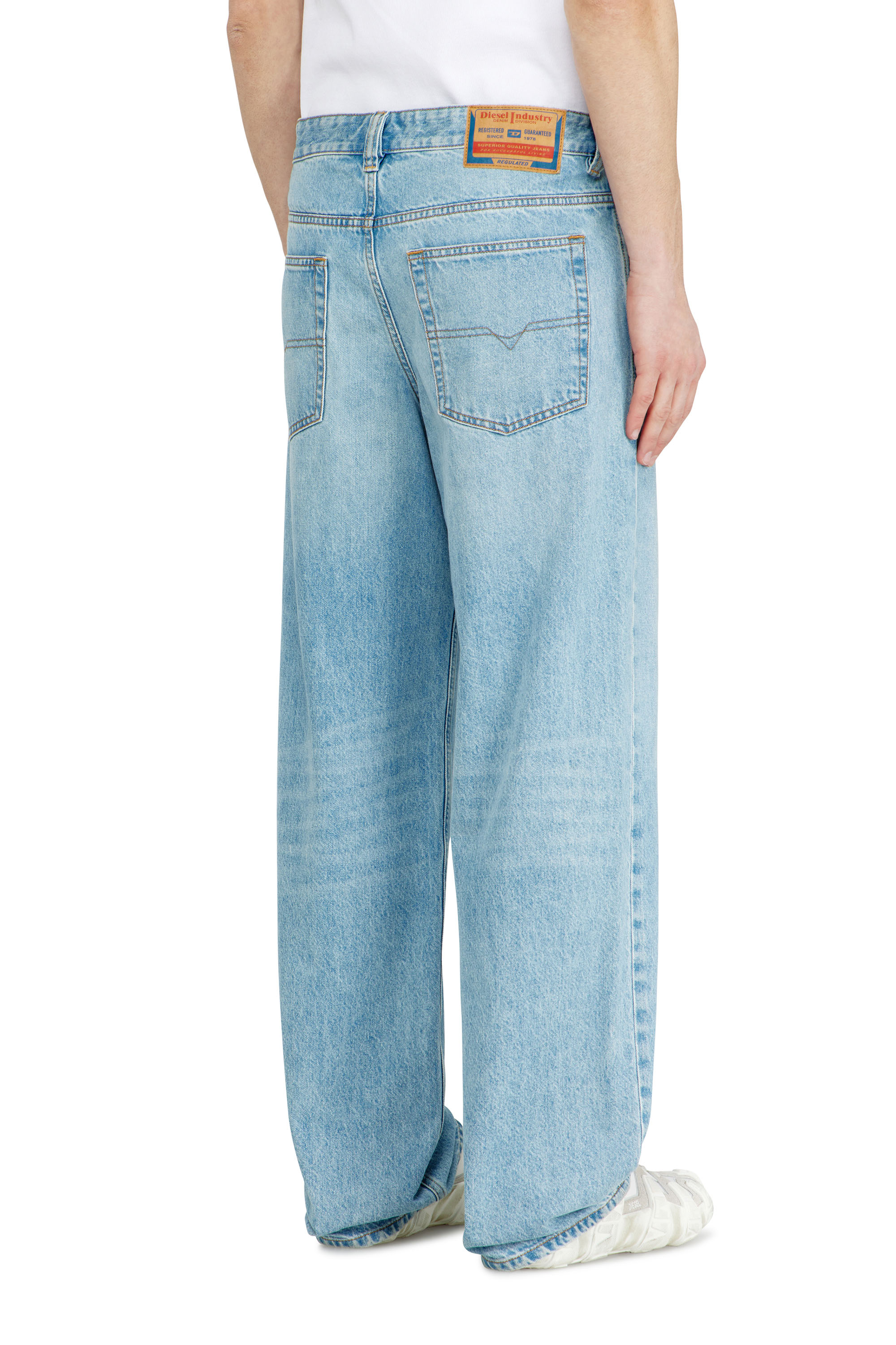 Diesel - Relaxed Jeans 2001 D-Macro 09I29 Homme, Bleu Clair - Image 5