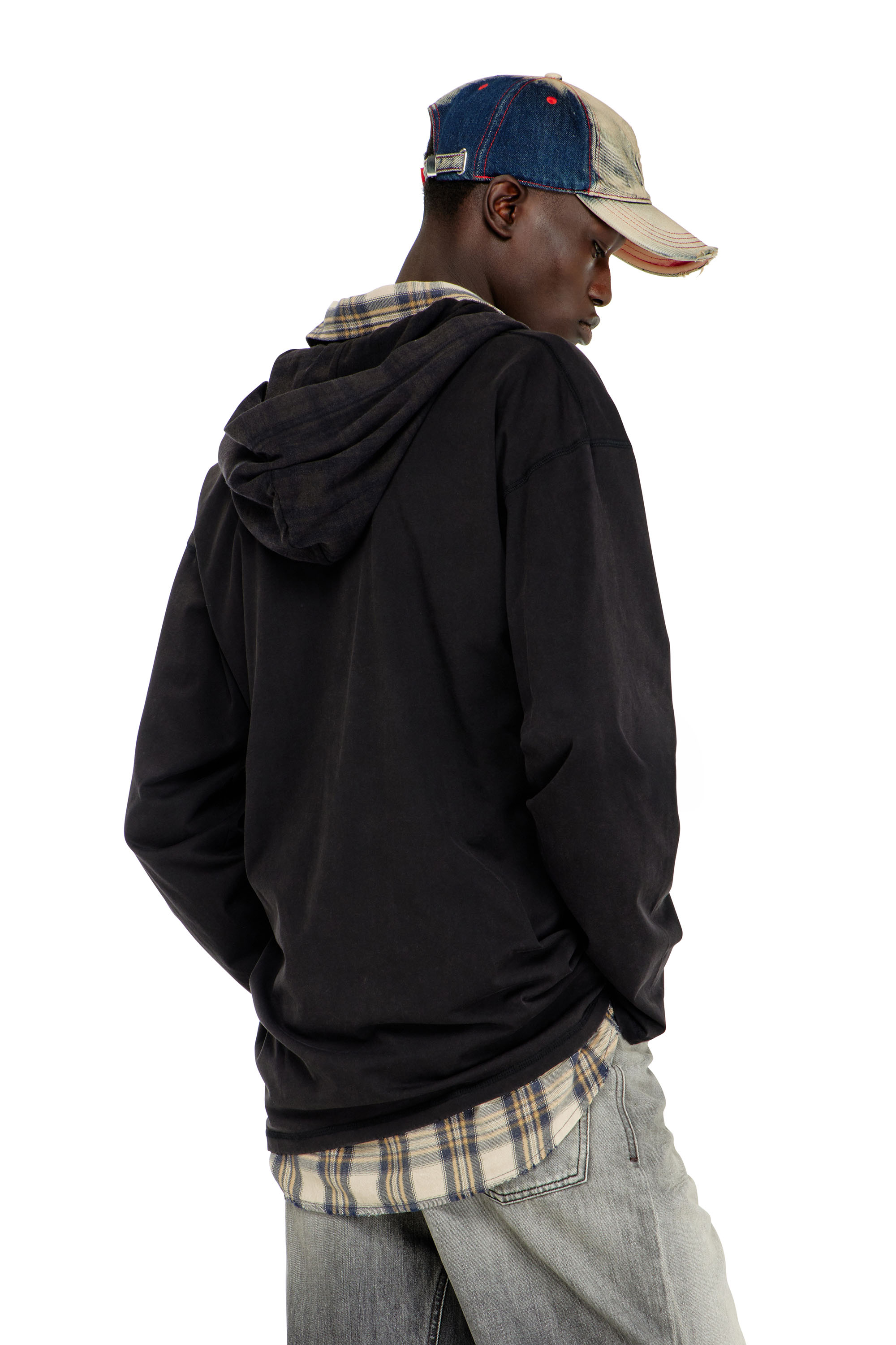 Diesel - T-BOXT-LS-HOOD-CHECK, T-shirt &agrave; manches longues avec capuche en flanelle Homme in Noir - 4