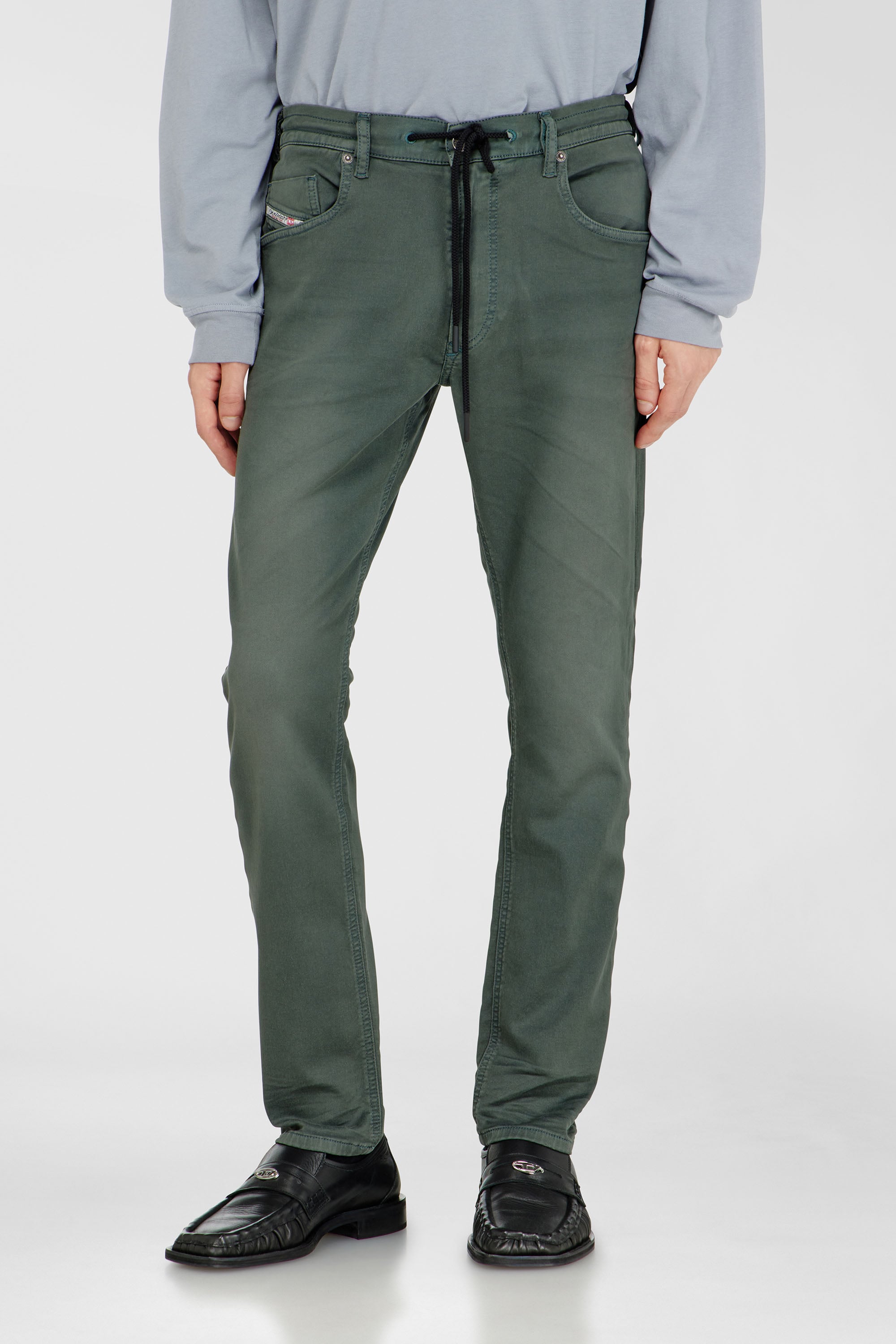 Diesel - Regular 2032 D-Krooley Joggjeans&reg; 0670M Homme, Gris - Image 2