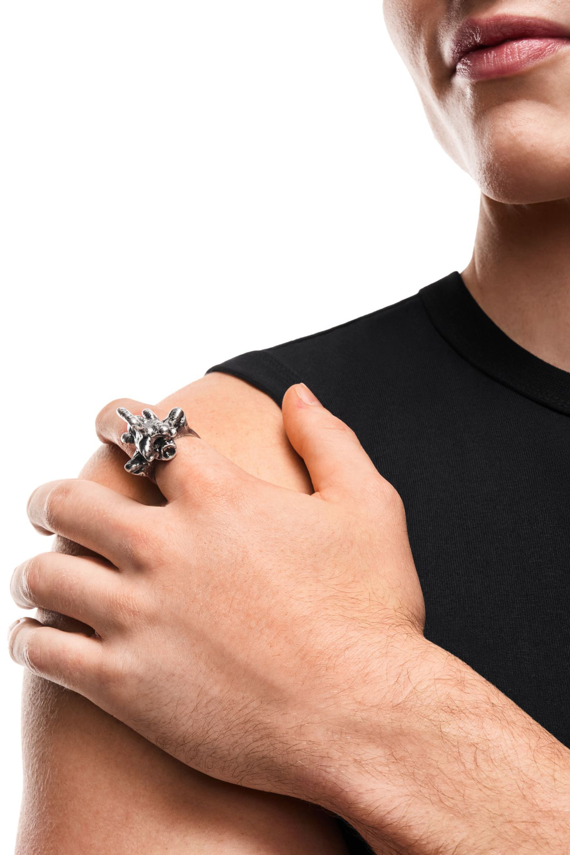 Diesel - DX1708040 JEWELLERY, Bague en m&eacute;tal argent&eacute; avec anneau central Mixte in Gris - 4