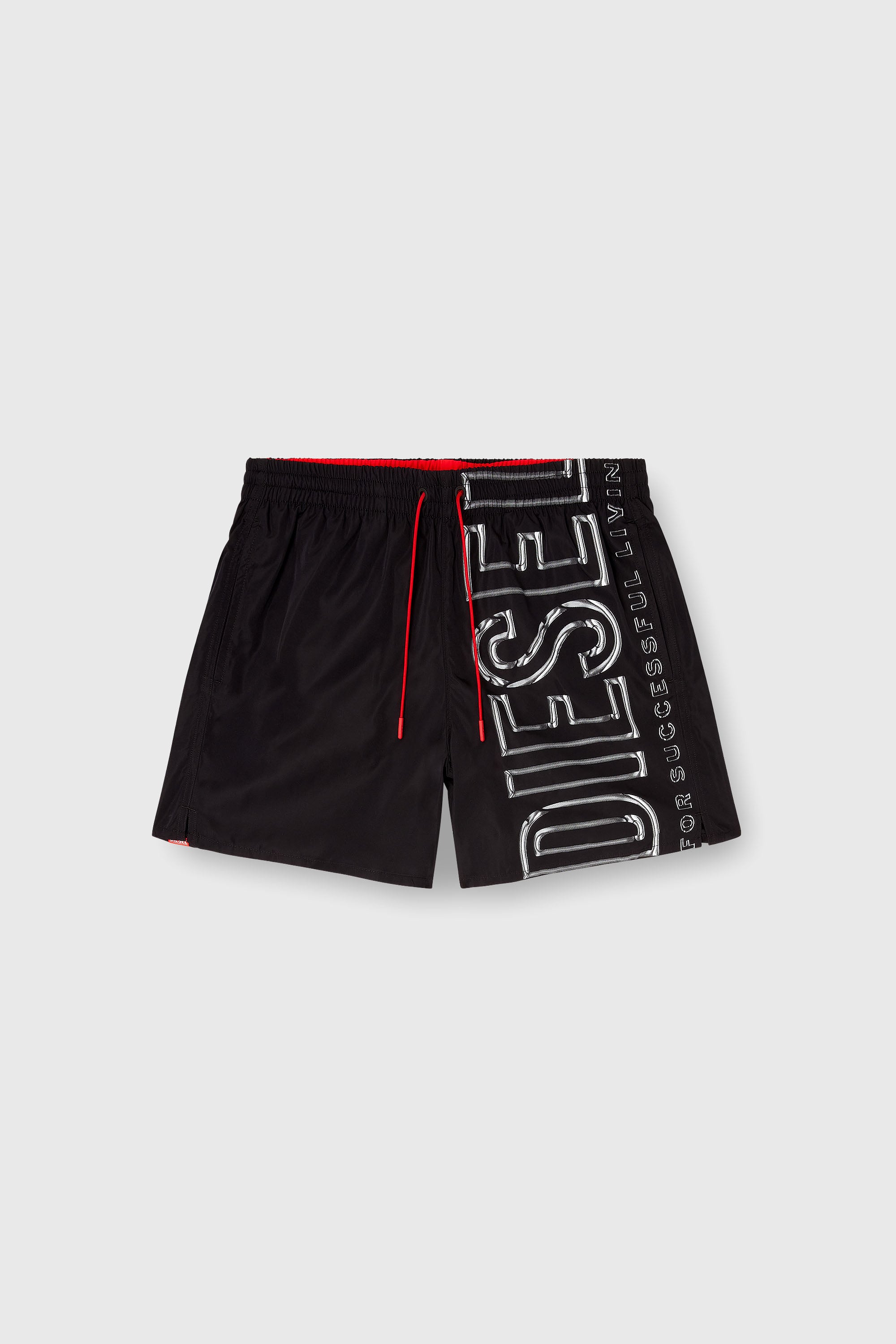 Diesel - SOCCER-41-D-CORE, Short de bain avec logo imprim&eacute; oversize Homme in Noir - 2