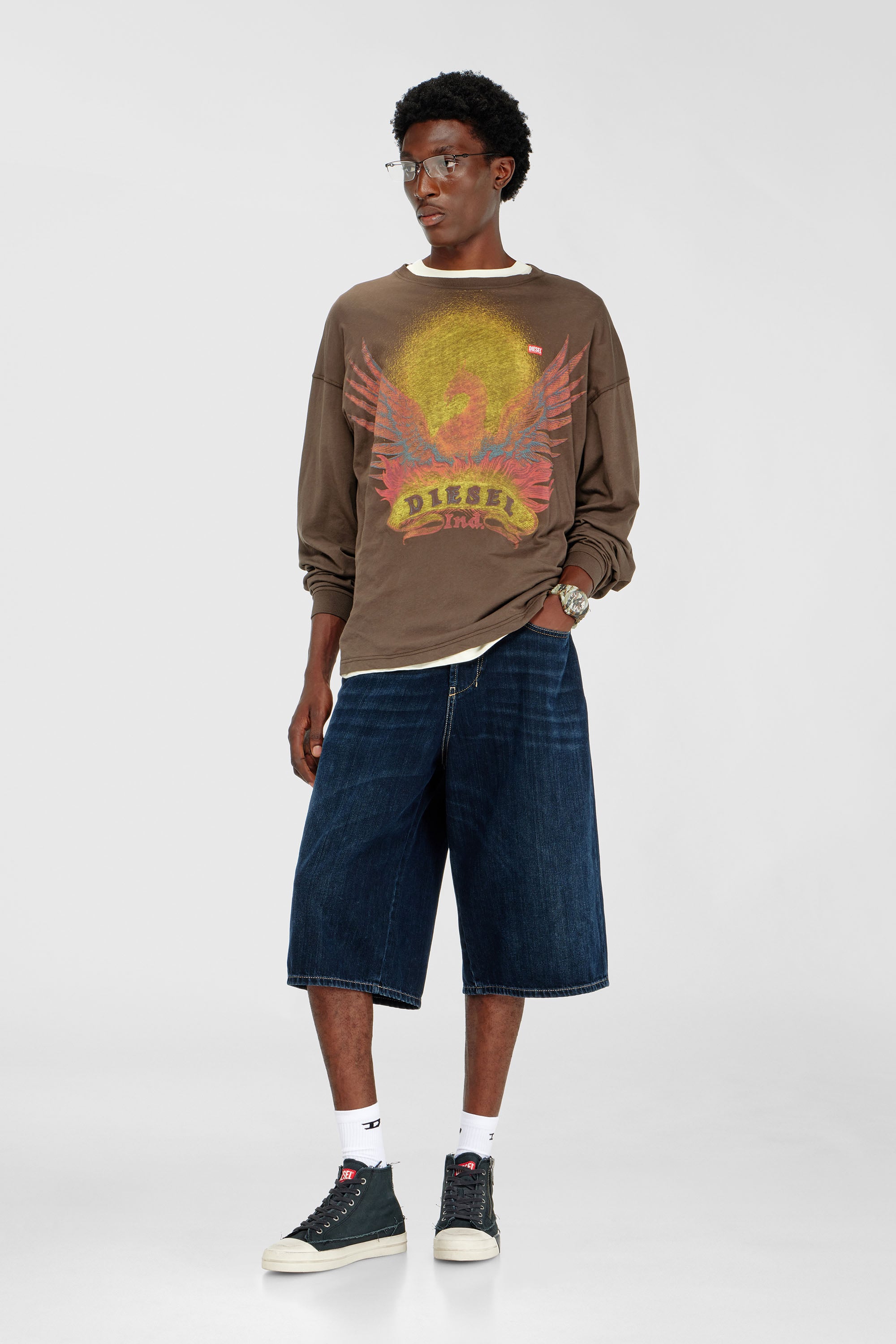 Diesel - T-BOXT-LS-AA1, T-shirt &agrave; manches longues avec motif Phoenix Homme in Marron - 2