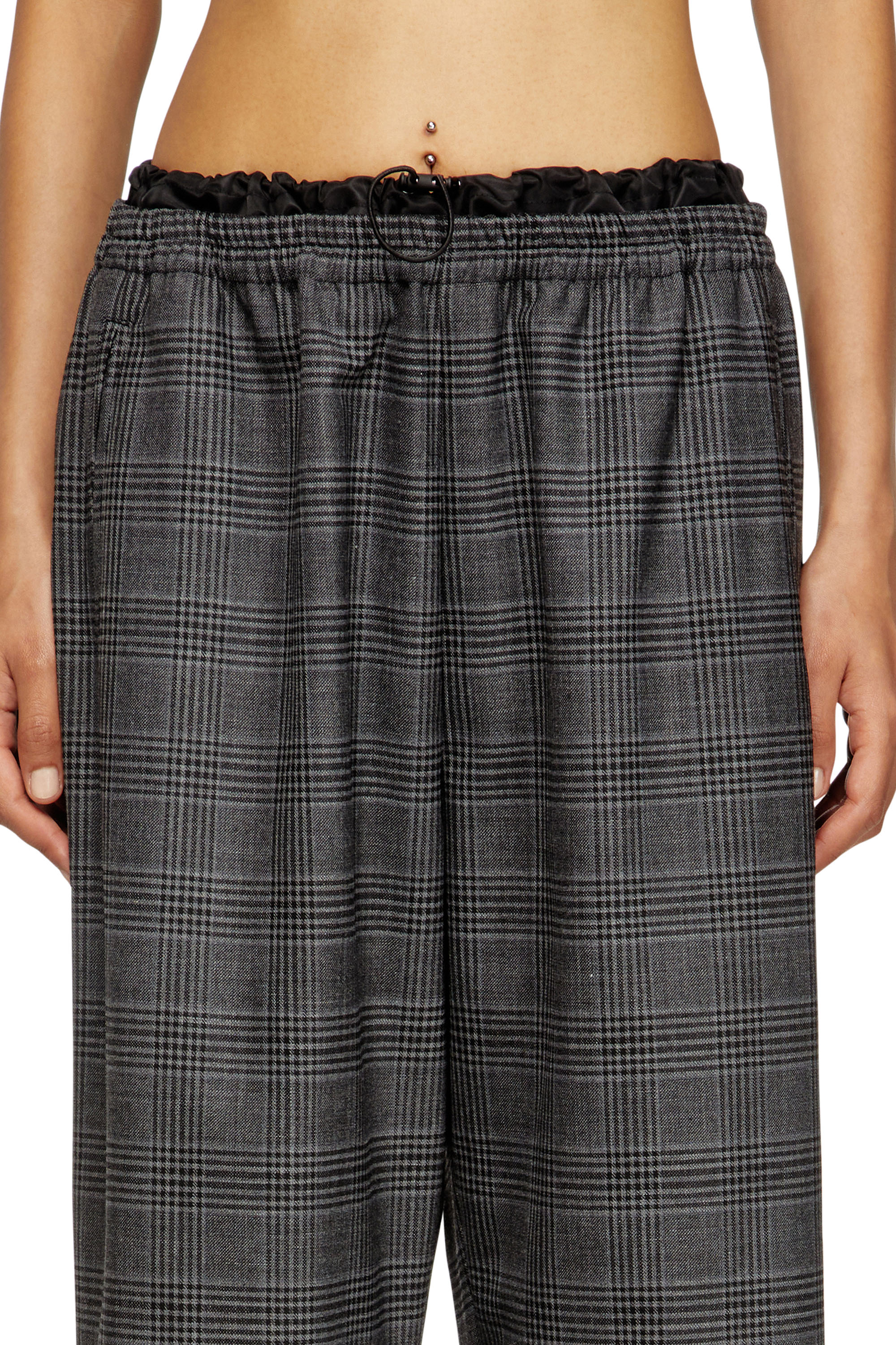 Diesel - P-YRITE, Pantalon en laine avec poches passepoil&eacute;es Femme in Noir - 4