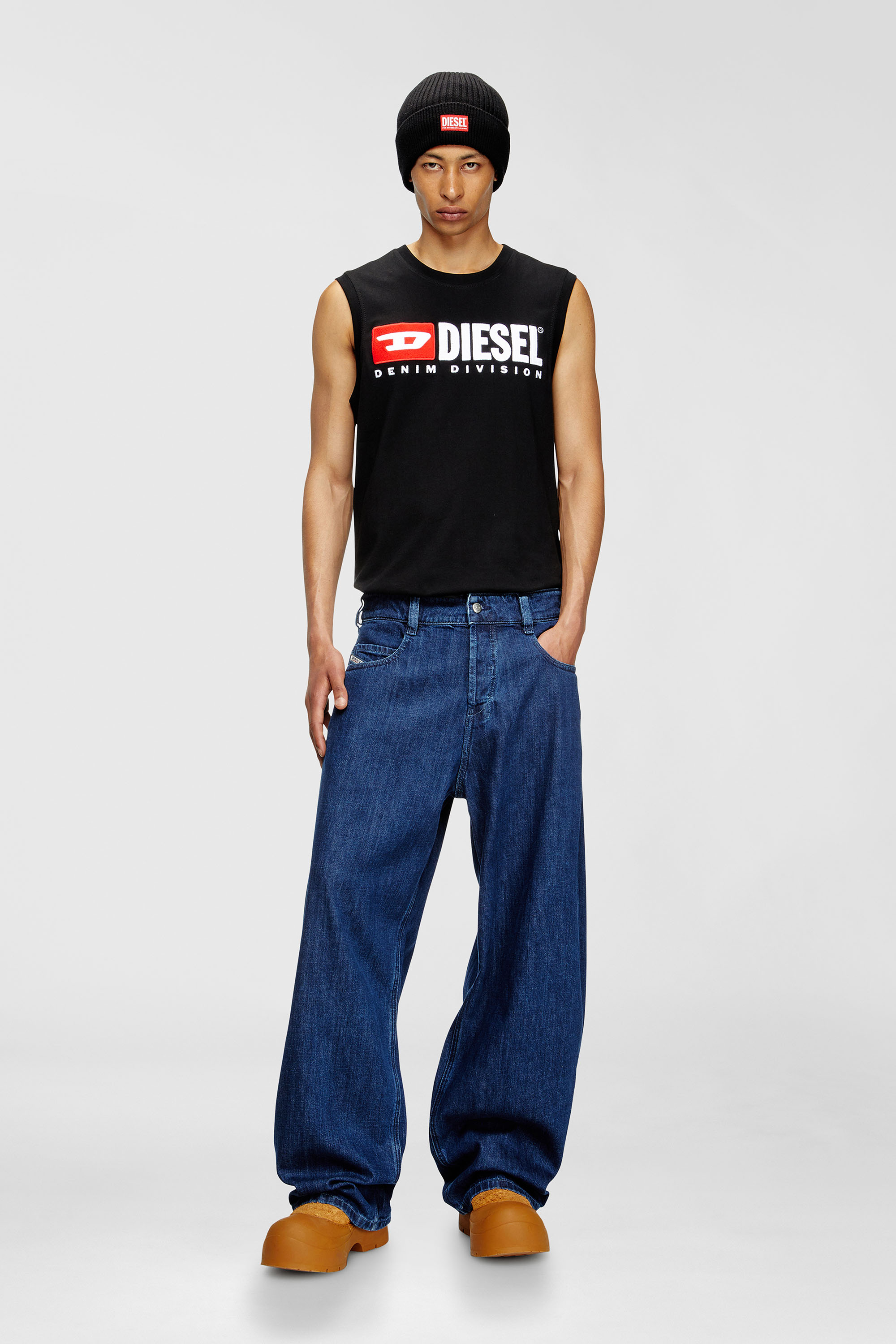 Diesel - Relaxed Jeans 1997 D-Enim-M 0DBDX Mixte, Bleu Fonc&eacute; - Image 1