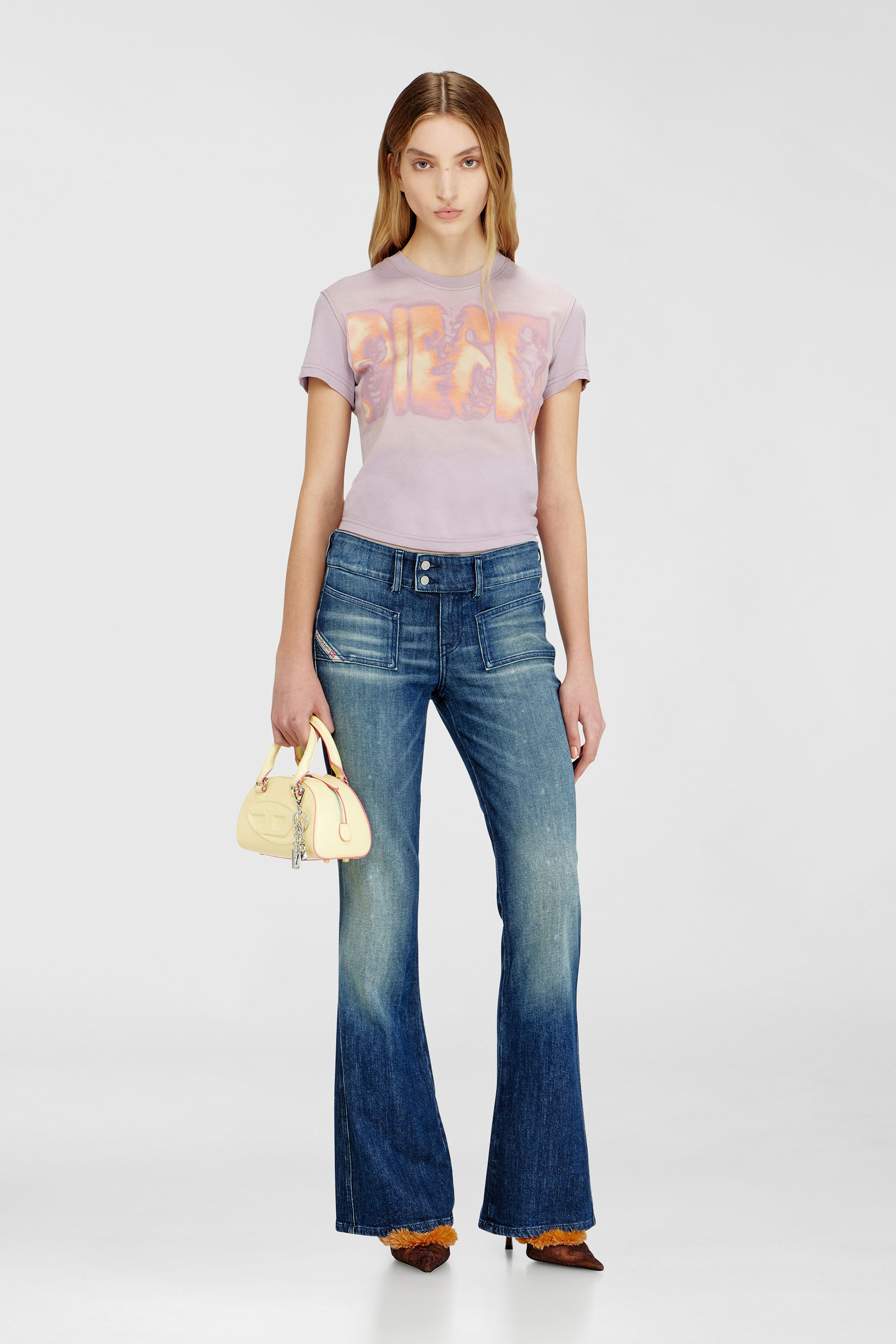 Diesel - T-ILA-AA3, T-shirt ajust&eacute;e en jersey avec imprim&eacute; graphique Femme in Violet - 2